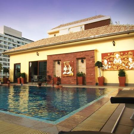 Royal Park Apartments Haat Jomtien Eksteriør bilde