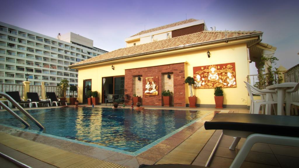 Royal Park Apartments Haat Jomtien Eksteriør bilde